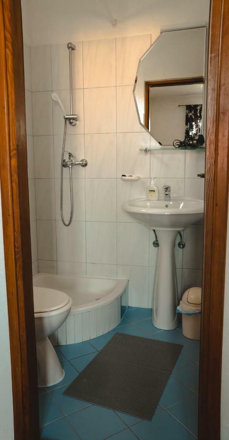 Njofra Banj Apartment Luaran gambar