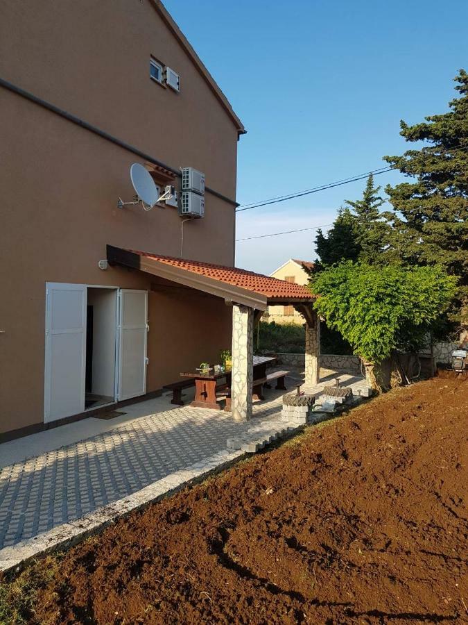 Njofra Banj Apartment Luaran gambar