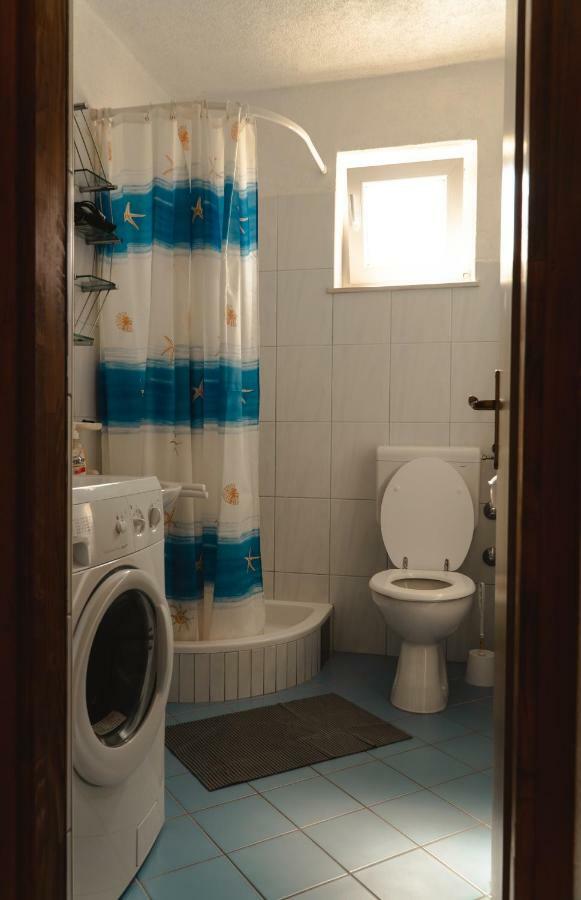 Njofra Banj Apartment Luaran gambar